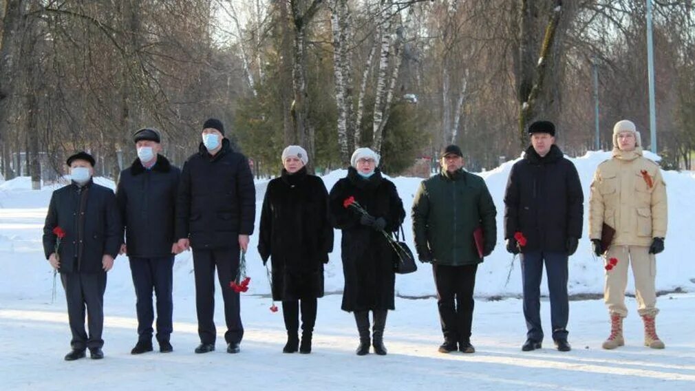 Митинг посвященный 23 февраля. Летошники Жуковский район Брянская область. Жуковский муниципальный округ Брянской области. Работники администрация города Жуковка Брянской области. Администрация города Жуковский.