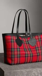 Checked bag перевод