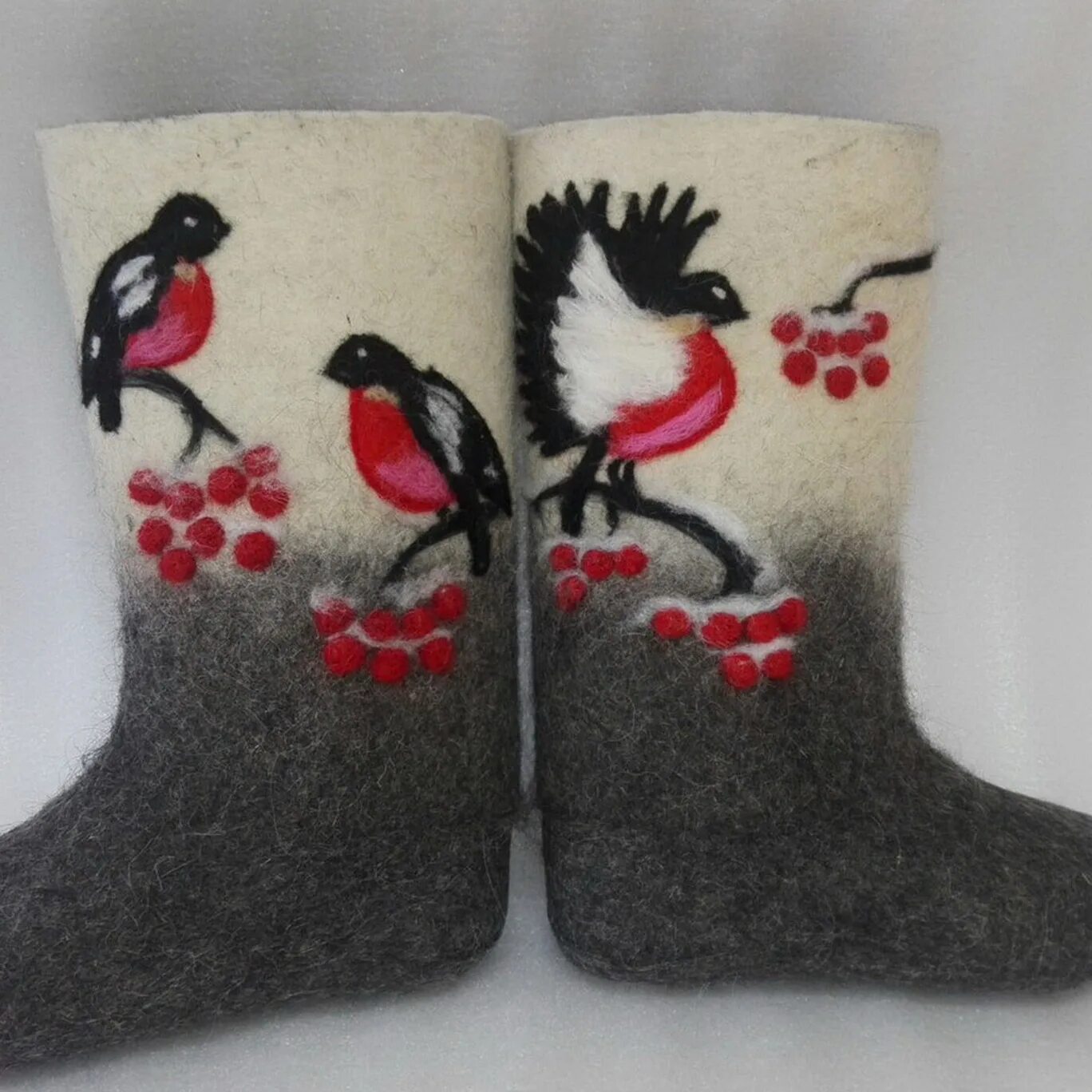 Валенки самокатки бачмага. Чувашские валенки самовалки. Чувашские валенки ручной валки. Чувашские валенки самовалки. Гатчина валенки.