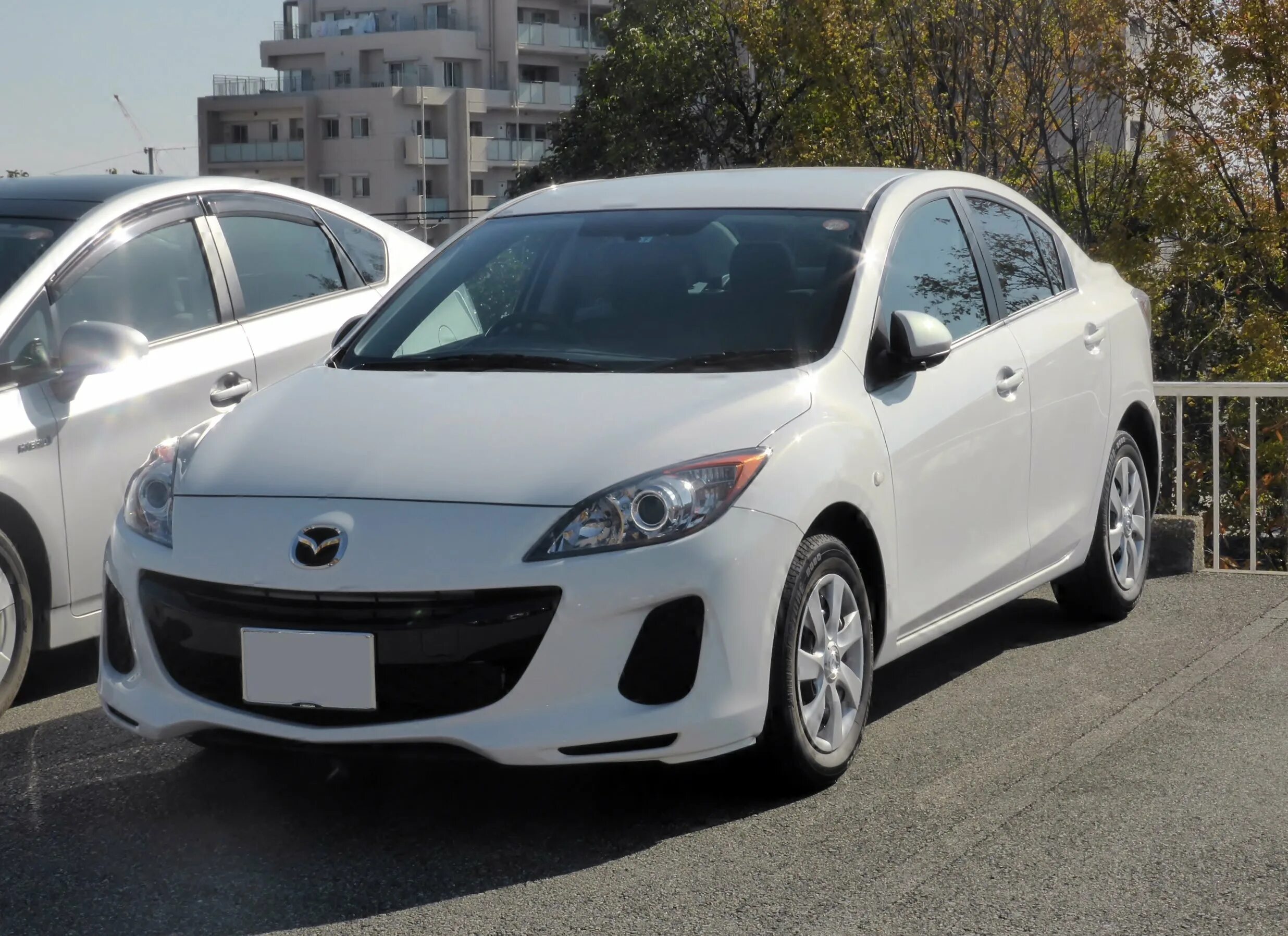 Mazda 3 bl хэтчбек. Мазда аксела 2010. Mazda 3 bl. Mazda axela. Мазда аксела bl.