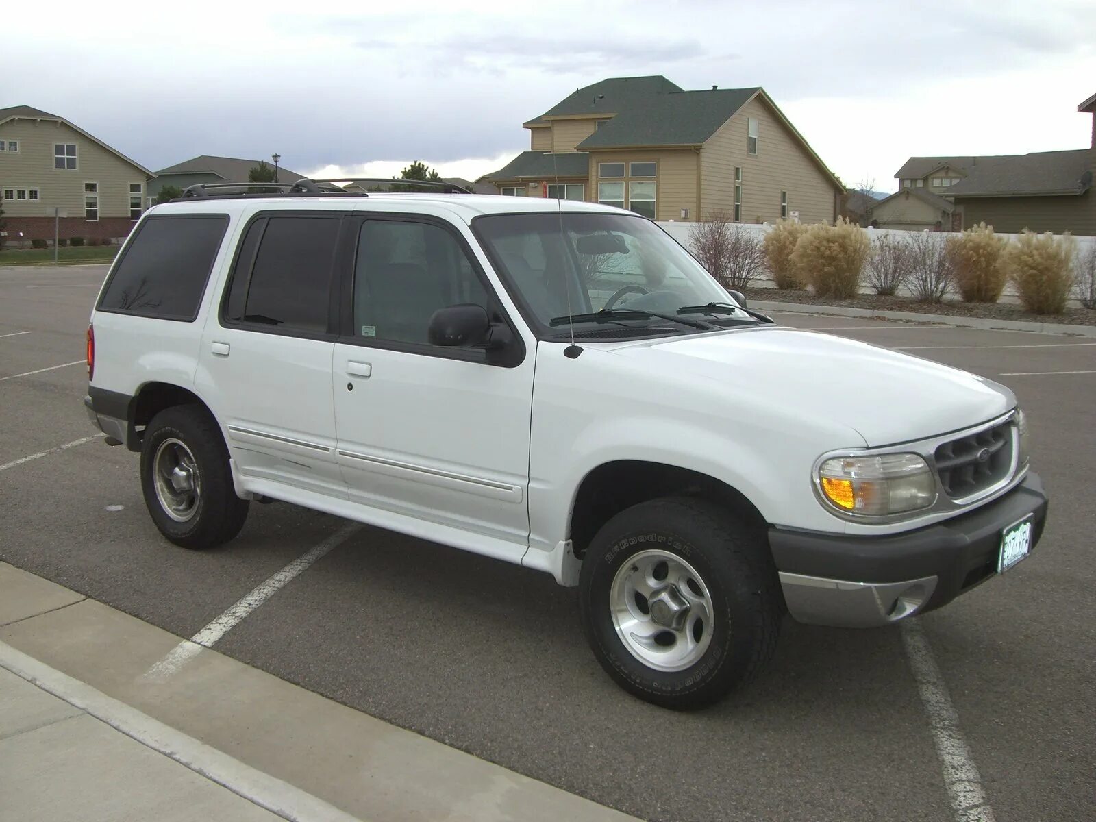 Ford explorer 2.3. Ford explorer 1999. форд эксплорер 2. форд эксплорер 1. форд эксплорер 1999.