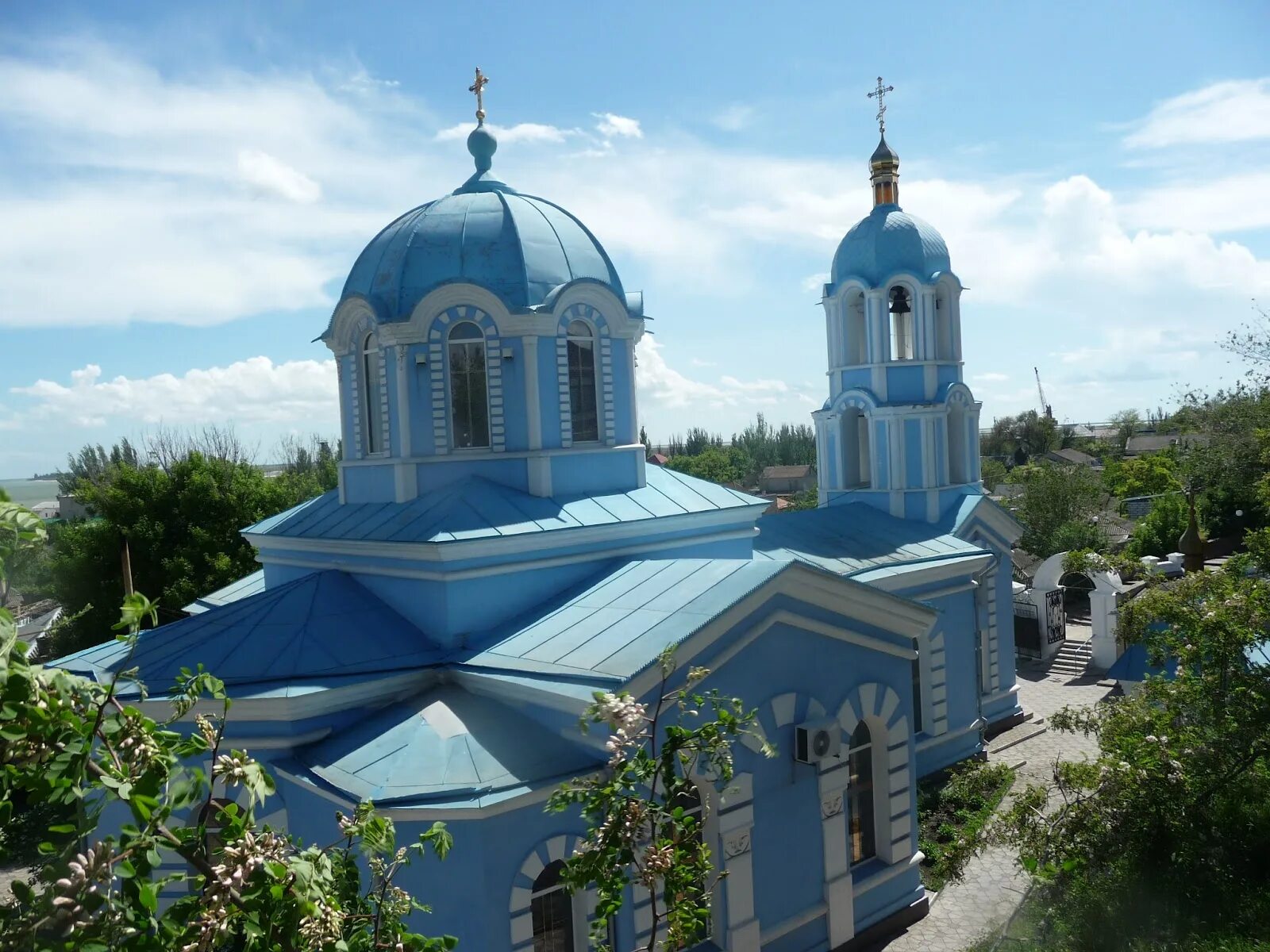 Воронеж геническ. Геническ храм. геническ херсонская область. город геническ херсонская область. храм новоалексеевка генический район.