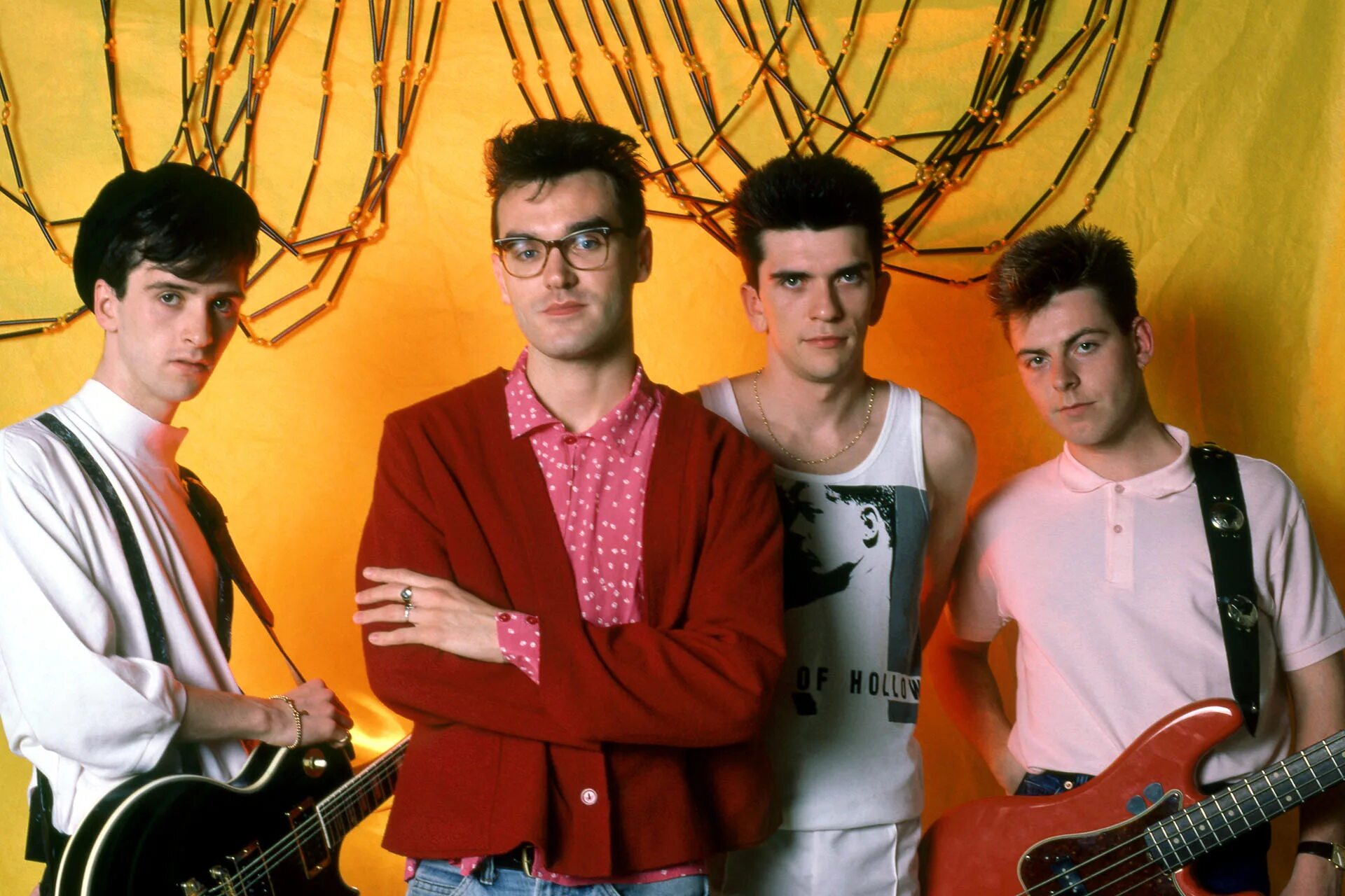 Моррисси the smiths. The smiths 1986. The smiths moves moved. The smiths moves moved. The smiths исполнитель группа.