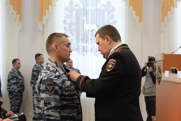 В последний путь проводили бойца ОМОН ГУ МВД России по Самарской области (дислок