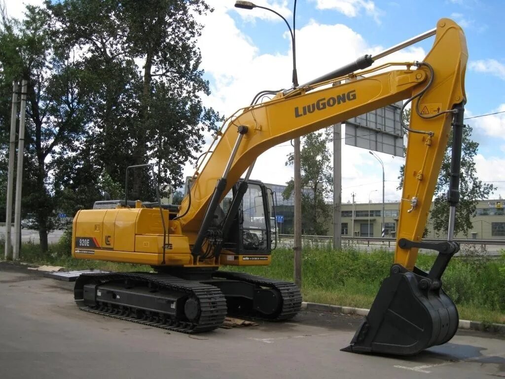 Liugong 920e. Экскаватор Liugong clg933e. Экскаватор clg920e. Экскаватор CLG 920.