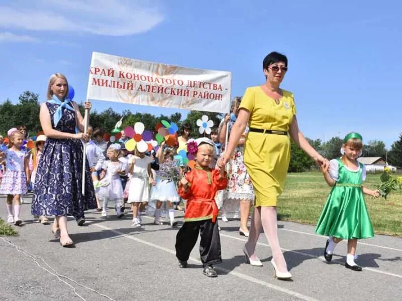 Погода осколково алтайский край алейский. Алтайский край Алейский район село Кабаково. Село Дружба Алейский район. Дружба Алтайский край Алейский район. Алайский район.