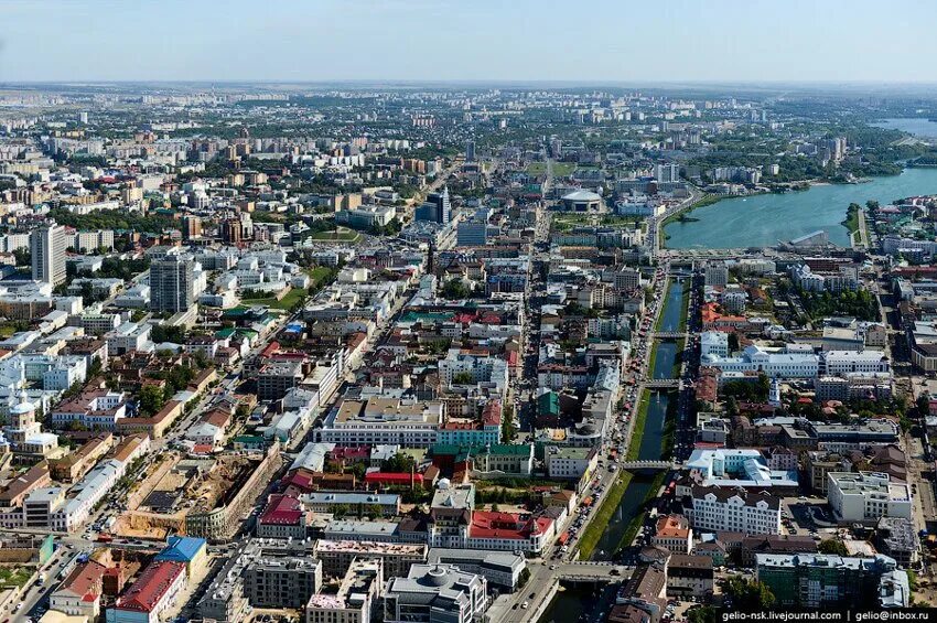 Урбанизм нью йорк. Gelio ночной новосибирск. Новосибирск город 2020. Чаще всего люди покидают маленький город. Зе сити оф лондон.