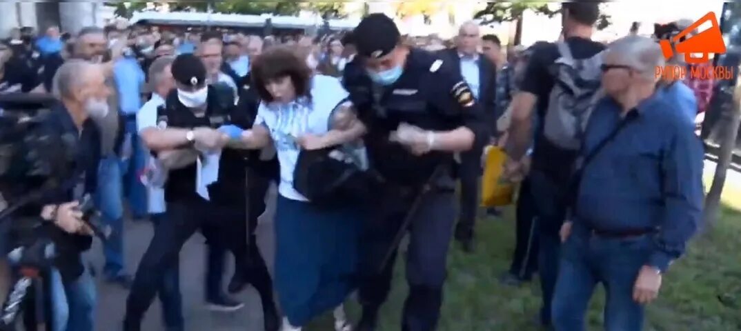 Массовые аресты в Москве. Полицейские на митинге в Москве. Несогласованный митинг в Москве. 22 Июня митинг Москва. Задержания в москве сегодня последние новости