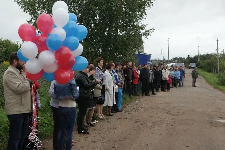 Локня погода на 10 дней псковская область. Поселок Локня. Локня Псков. П Локня Псковской области. Локня Псковская область численность населения.