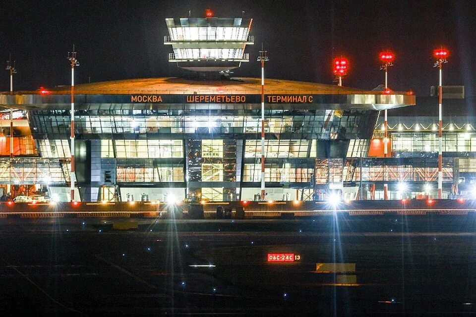Аэропорт шереметьево терминал ц. Шереметьево терминал c. Шереметьево терминал в. Terminal c Шереметьево. Аэропорт Шереметьево 2020.