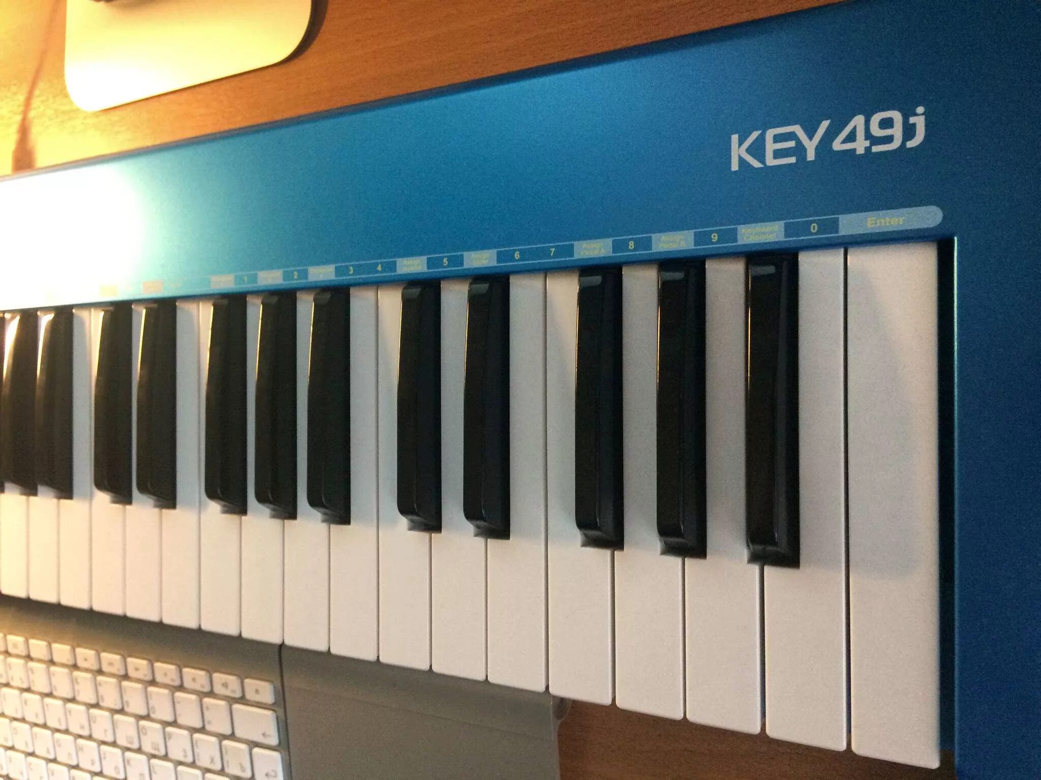 Midi axelvox key49j. Midi axelvox key49j
