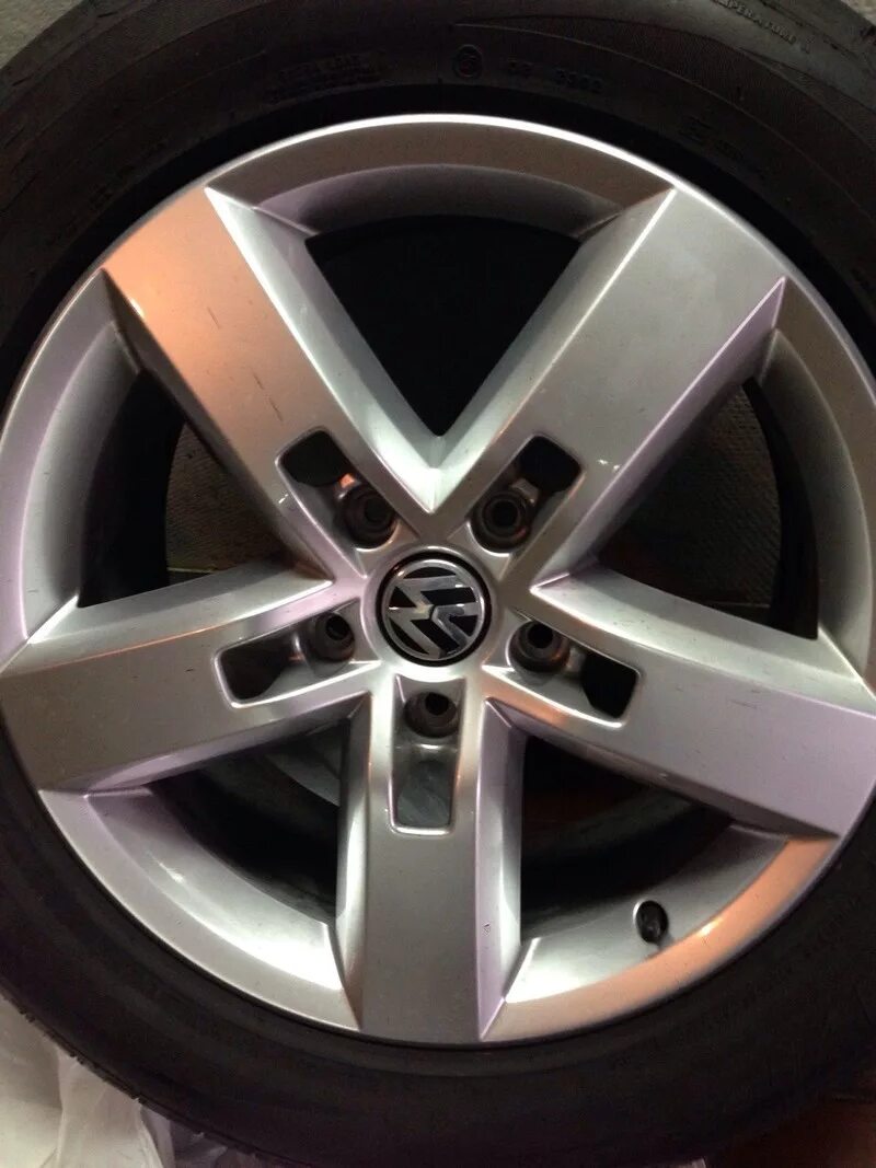 Колесные диски фольксваген туарег. 7p0071498 8z8. Диски everest vw touareg. Диски vw touareg r18. Диски туарег nf r19.