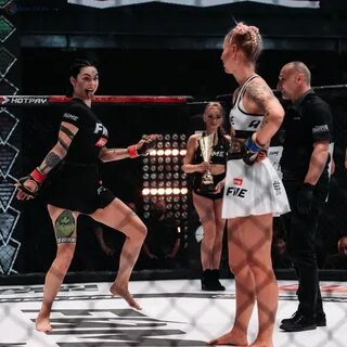 Камила смогулецки 