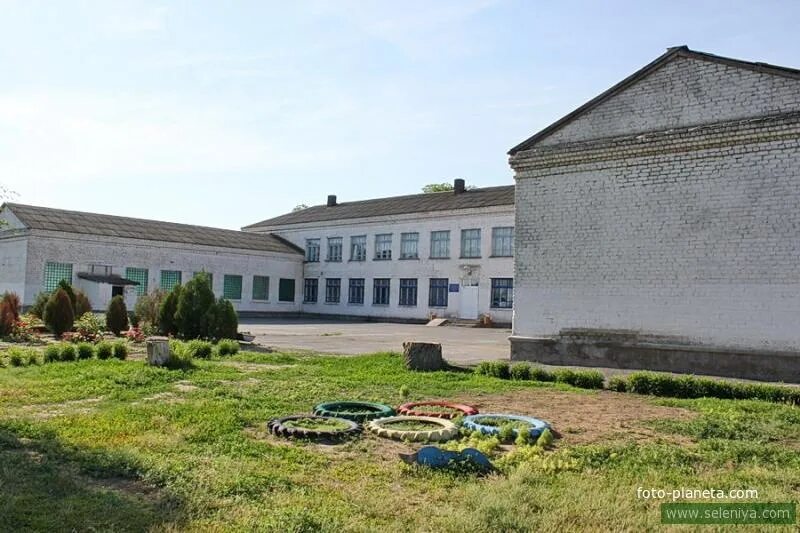 Погода чернышковский волгоградская басакин. Поселок Басакин Чернышковский район. Посёлок Басакин Волгоградской области. Басакин Чернышковский Волгоградская область. Поселок Басакин Чернышковский район Волгоградской области.