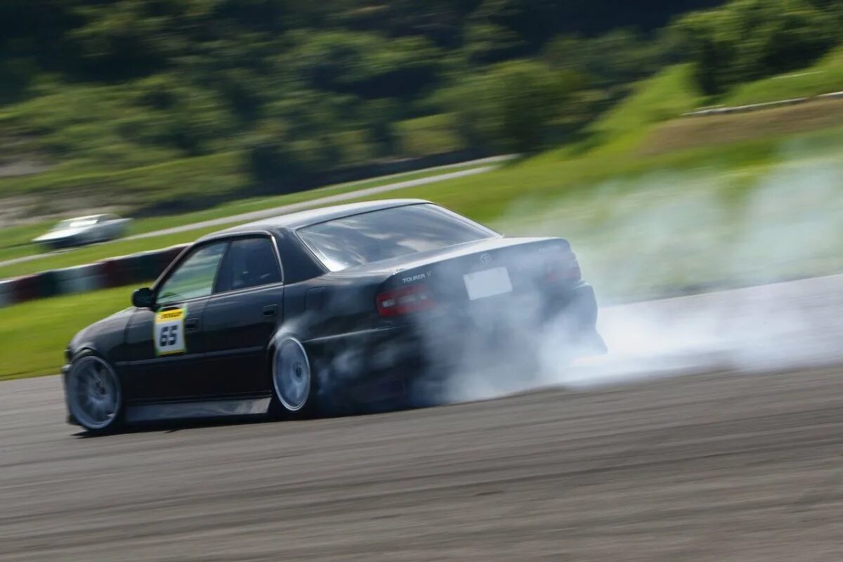 Jzx100 Drift. Чайзер 100 дрифт. Toyota Chaser дрифт JDM. Jzx100 под дрифт.