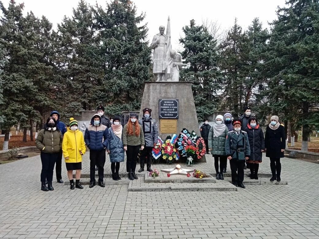 Погода в ейском районе копанская. Станица Копанская Ейского района Краснодарского края. Про памятники в станице Копанской. Достопримечательности станицы Копанской. Памятник станица Копанская.