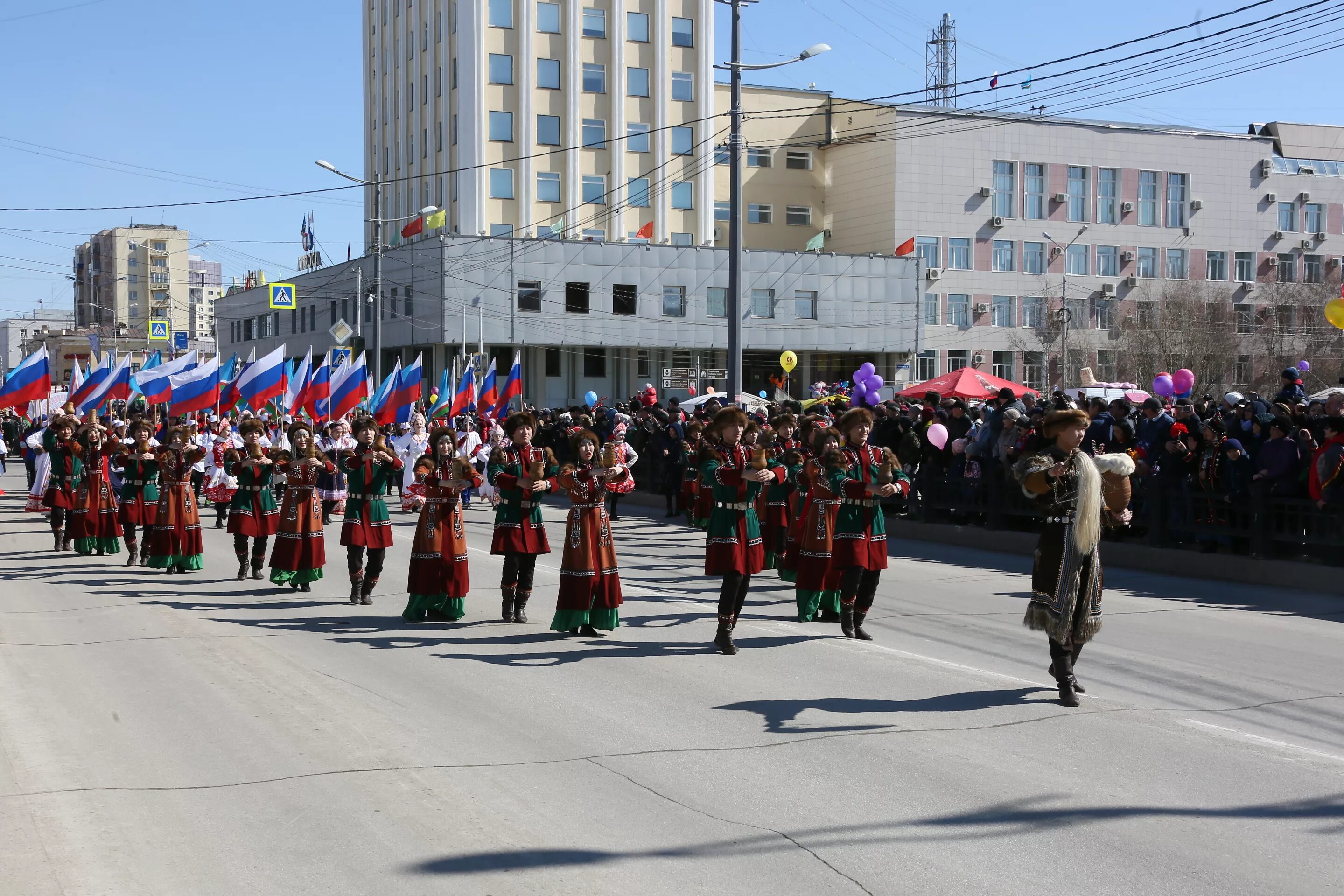 якутия май. олёкминский заповедник река лена. якутия весной. поселок анабар. весенняя природа якутии.