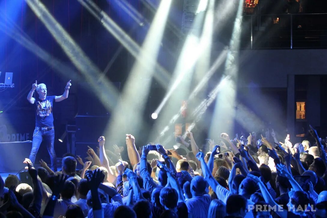 Минск выступление. Концерт в минске. Афиша концерт минск. Макс корж минск концерт 2019. Макс корж концерт динамо.