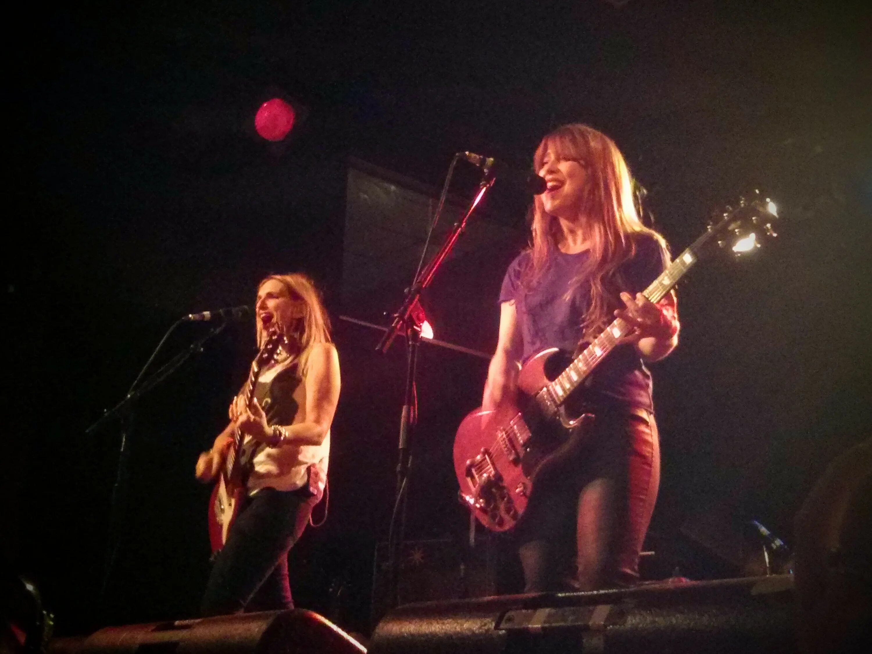 Veruca salt. Veruca salt live. veruca salt iv. jullie band.