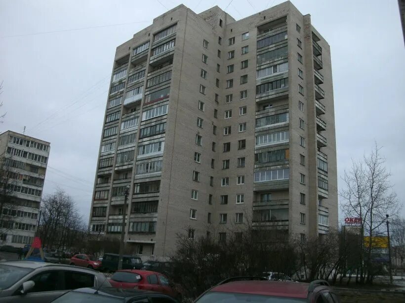 Б р трудящихся. Бульвар трудящихся 20 колпино. Б р трудящихся. Бульвар трудящихся 35 колпино. Б р трудящихся.