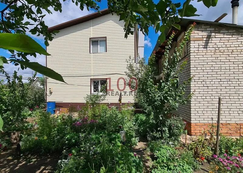 Частный дом в орске. Частный дом в орске. Коттедж орск. Дом в орске. Коттедж орск.