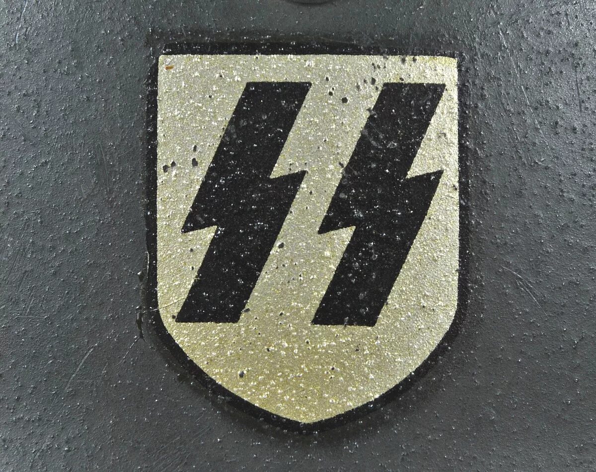 Знак Ваффен СС. Ваффен СС эмблема. Знак СС молнии. Waffen SS молнии.