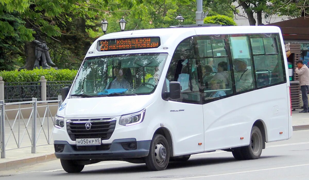 Газ а68r52. Газ а68r52. Газ-a68r52, газель city. Автобус газ. Газ-a68r52, газель city.