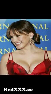 Mariska Hargitay Tits.