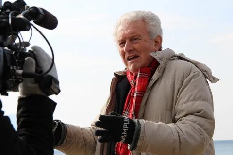 Ларс кинорежиссер 5 букв сканворд