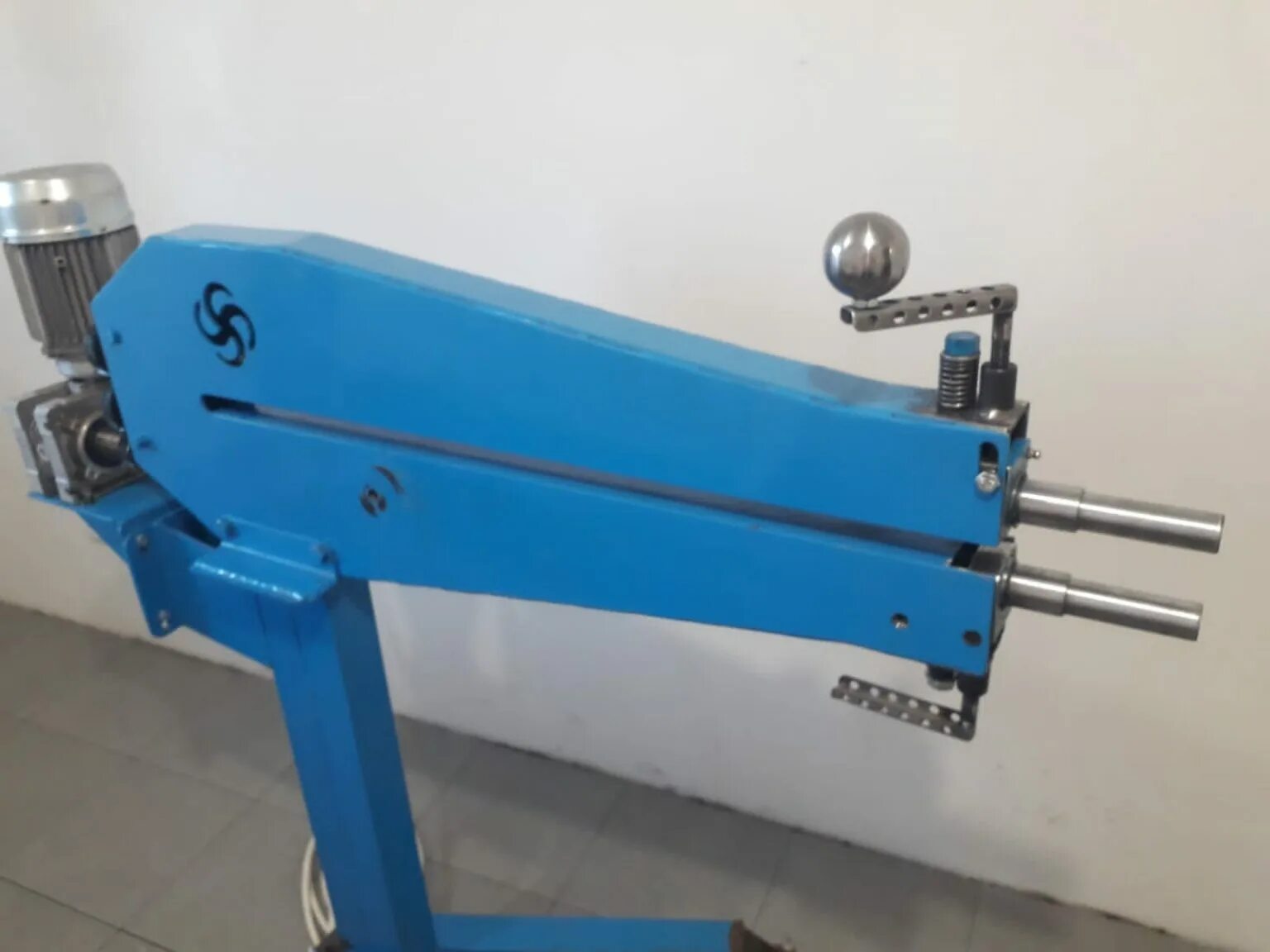 Ручной зиговочный станок зс 1. Зиговочная машина электрическая ikmp 1. Станок tz 08 зиговочный. Зиг машина для резки труб rs500. Metalmaster зиговочная машина tz 12 00000011710.