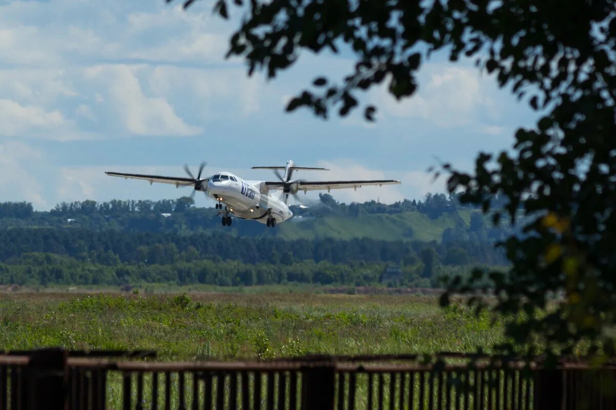 стригино новый терминал. строгино аэропорт нижний новгород. ту-134 на внешней подвеске. метеостанция стригино нижний. метеостанция стригино нижний.