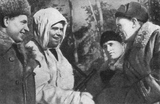 Разведчики ркка 1941. Снайпер отдельной разведроты 1 й стрелковой. Снайпер вов. Мины вов 1941 1945. Военные годы лучшие.