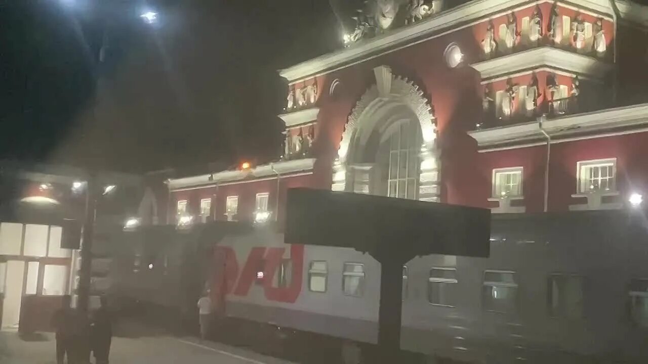 Курск беспилотник. Взрыв на вокзале в Белгороде. Пожар на вокзале в Ясиноватой. Фото взрыва Курска.