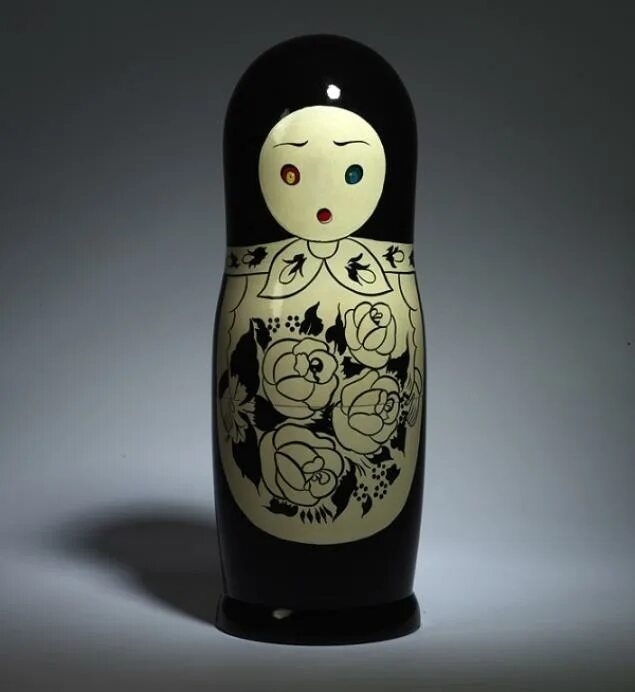 Матрешка современная. Матрешка вог. Модная матрешка. Матрешка версаче. Необычные матрешки.