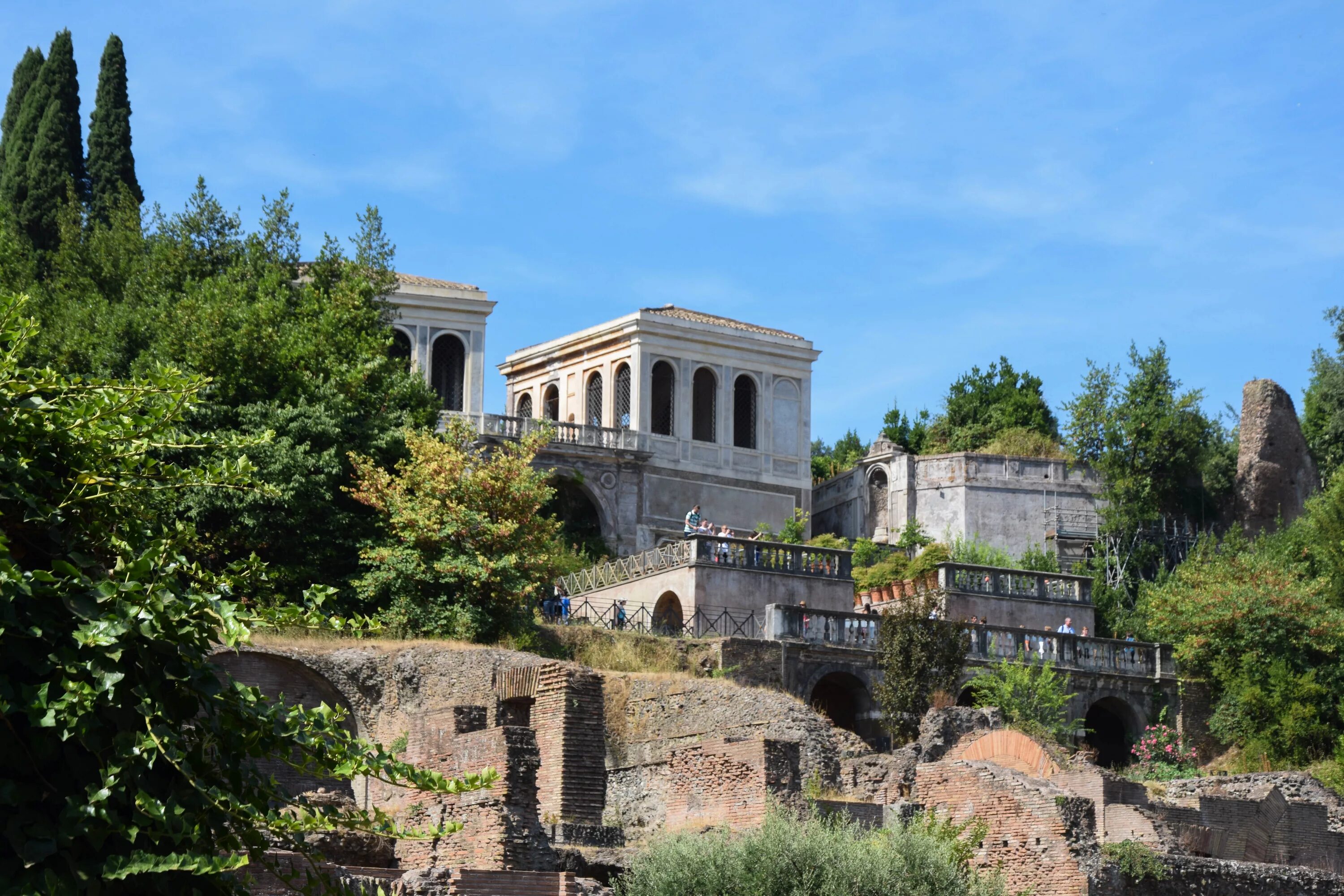 Что такое имение в древнем риме. Вилла Урбана древний Рим. Древний Рим гимнасий вилла. Вилла Паганини Рим. Древнеримское поместье.