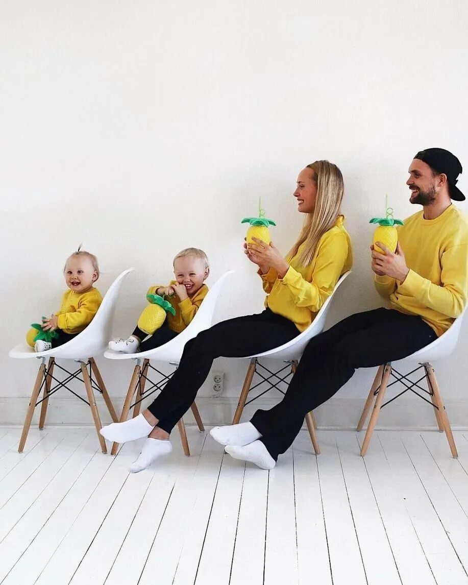 Фотосессия с семьей идеи. Семья интересные идеи. Идеи для семейной фотосессии. Идеи для семейной фотосессии. Семья интересные идеи.