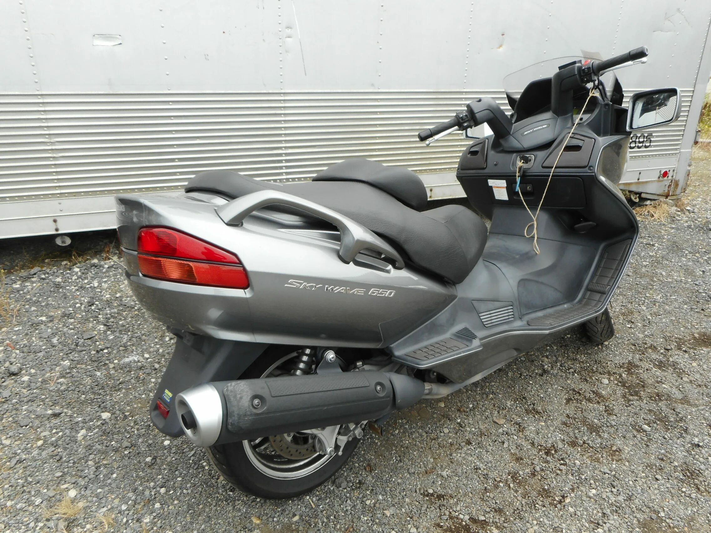 Suzuki Burgman Skywave 650. Skywave (Burgman) 650. Скутер Suzuki Skywave 650.