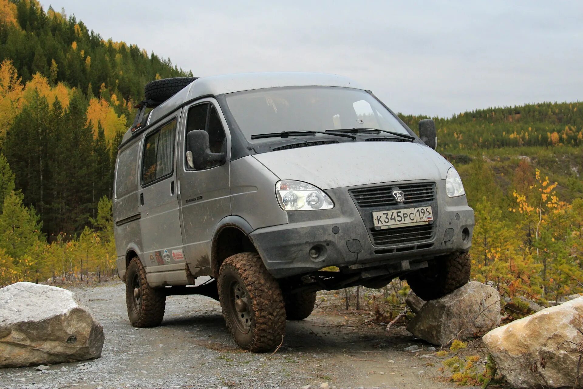 Купить соболь в свердловской. ГАЗ Соболь 4х4. ГАЗ Соболь 4*4. ГАЗ Соболь 4wd. Новый ГАЗ Соболь 4х4.