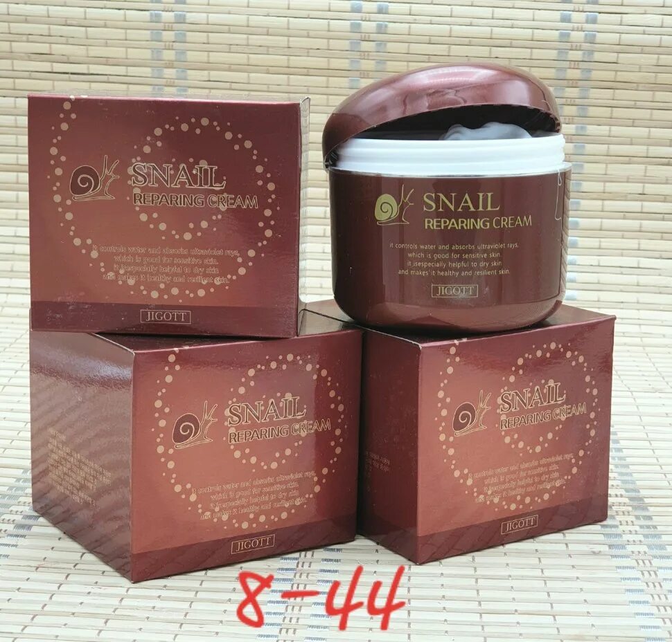 Крем для лица Jigott Snail. Snail repairing Cream Jigott 100ml. Jigott Snail repairing Cream восстанавливающий крем с муцином улитки. Jigott крем для лица муцин улитки Snail repairing 100 мл. Snail repairing с муцином улитки