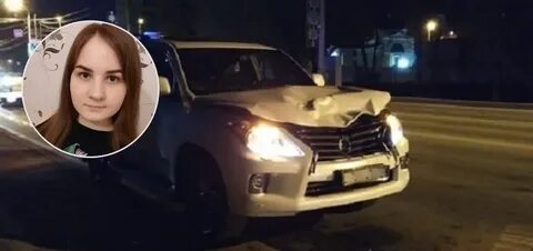 Девушка в центре питера легла на дорогу