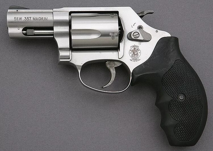 Магнум 357 револьвер. Smith & Wesson model 60. Смит и Вессон 357 Магнум. Смит и Вессон револьвер 60. Револьвер восьмизарядный Смит Вессон.
