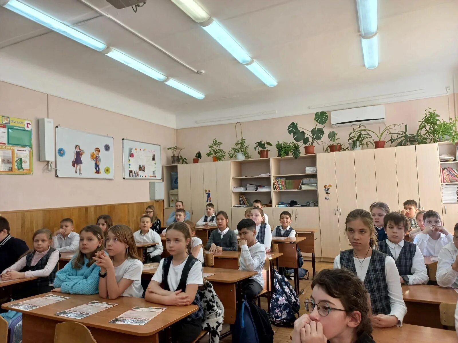 Средняя школа № 103 г. Краснодара. Подробная информация: расписание, фото, адрес