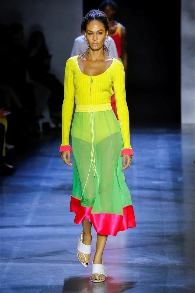 Prabal Gurung Spring 2022. Prabal Gurung дизайнер. Подиум лето