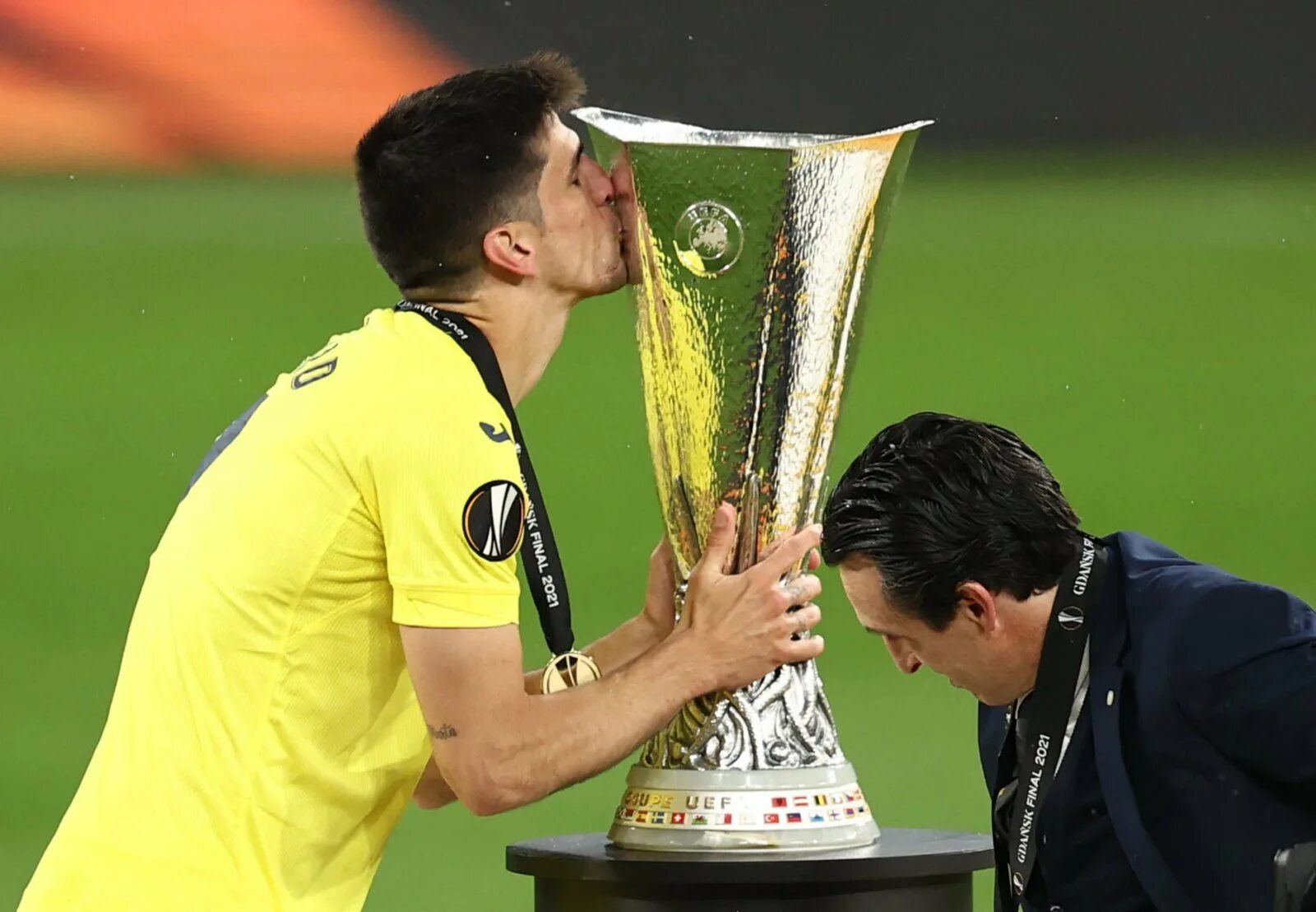 Лига европы бомбардиры 23 24. Лига европы бомбардиры 23 24. Лига европы бомбардиры 23 24. Лучшие бомбардиры лч. Топ 10 бомбардиров лч.