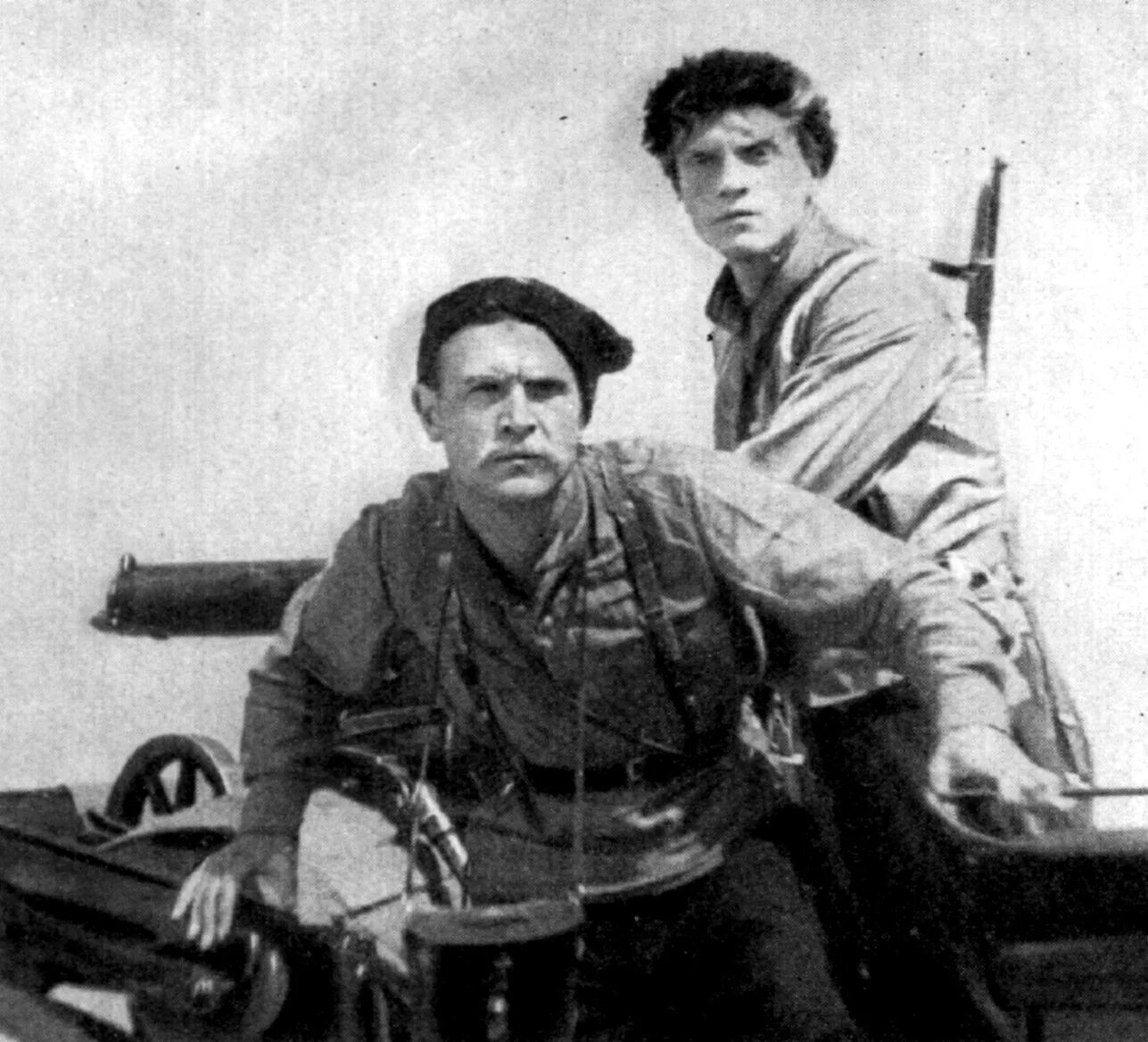 Чапаева и некогоай что случилось. «Чапаев» 1934 братья Васильевы.
