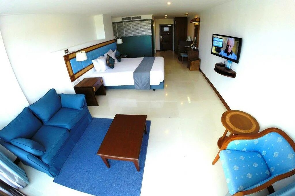Andaman beach suites. Andaman Beach Suites 4*. Andaman Beach Suites Hotel 4 * Пхукет (Патонг). Andaman Beach Suites малый корпус. Еще вариант Andaman Beach Suites 4* на севере.
