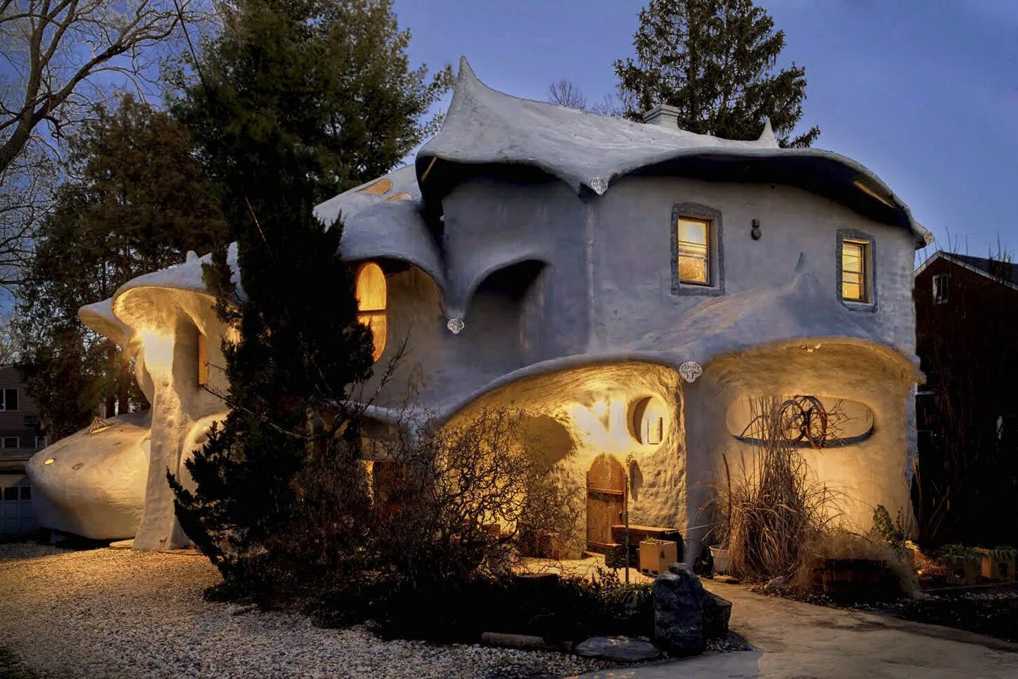 Дом-гриб Цинциннати США. Странный дом (weird House). Альпы.. Необычный дом-гриб в Мэриленде. Бруно дзеви дом гриб