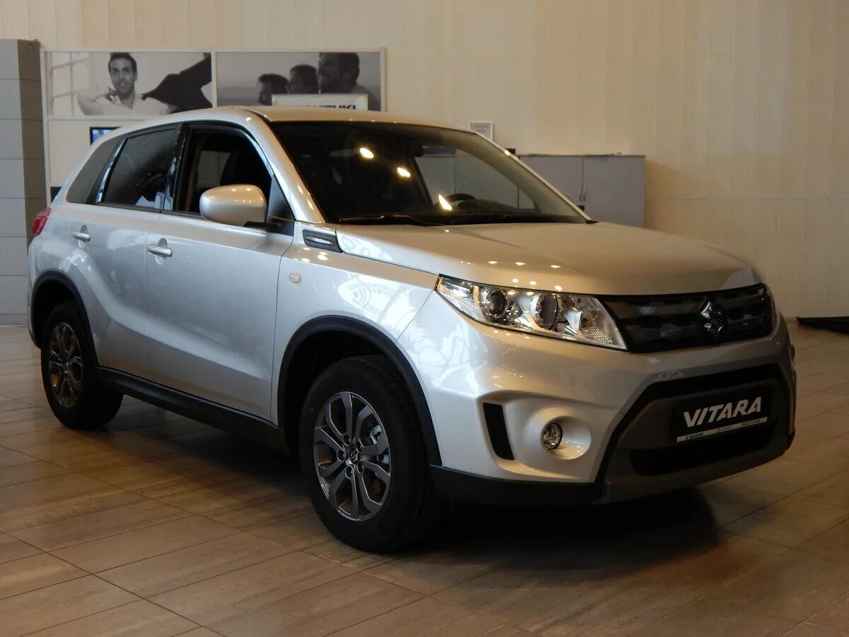 Suzuki Vitara II Рестайлинг внедорожник. Сузуки Витара во Владимире. Suzuki Vitara i 1.6 MT (97 Л.С.) 4wd. Сузуки Витара купить новый. Купить сузуки витара у официального дилера