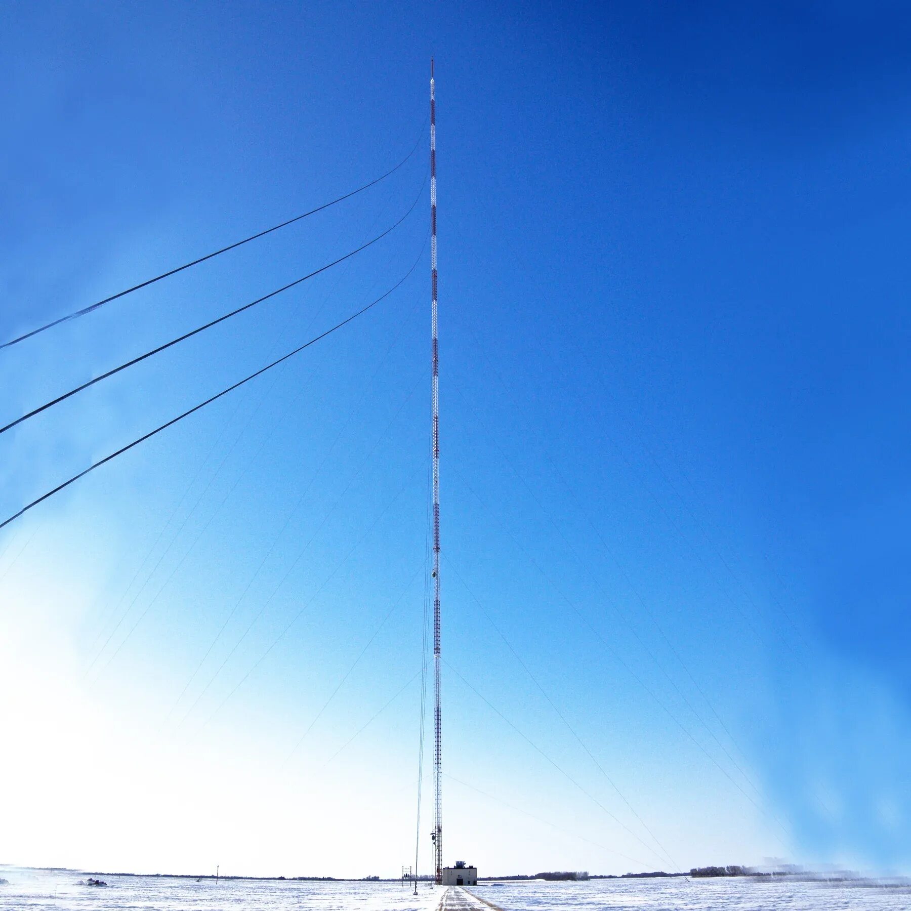 25 метров дистанция. Как выглядит 20 метров. Как выглядит 20 метров. Амс антенно-мачтовое сооружение. Дистанция 100 метров.