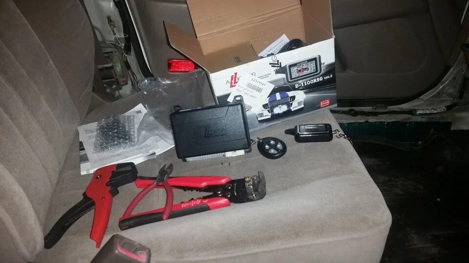 Штатный сигнал сигнализации тойота камри 50. Сигнализация camry. Разъём сигнала тойота камри 40. Сигнализация camry. Разъём сигнала тойота камри 40.